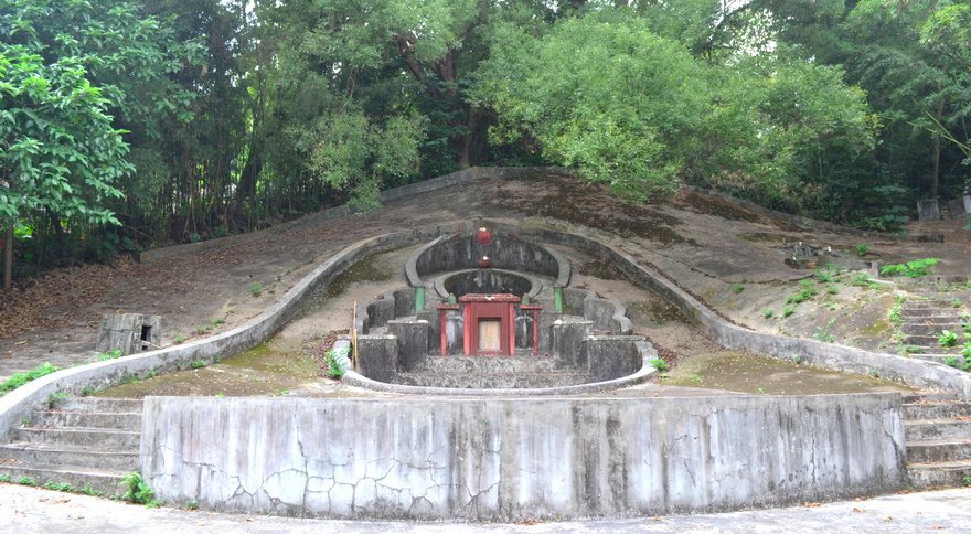 Wu Tip Shan Path Fanling Hong Kong Trek
