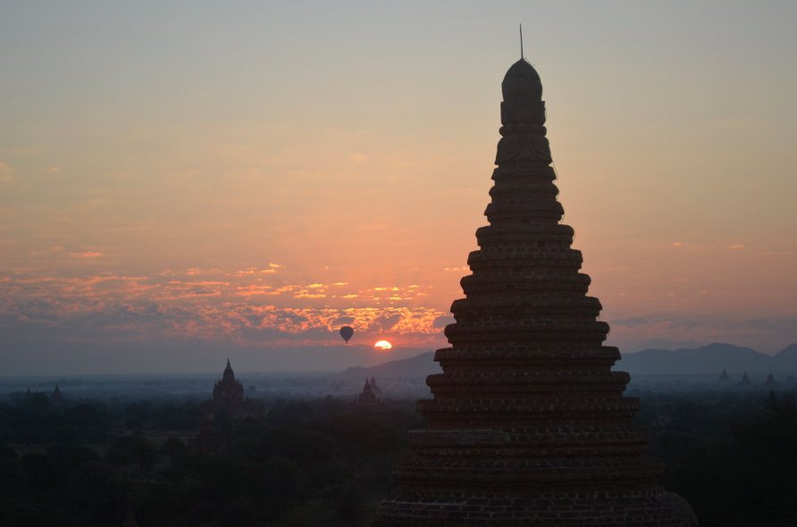 Lever du soleil bagan myanmar birmanie Lever du soleil bagan myanmar birmanie