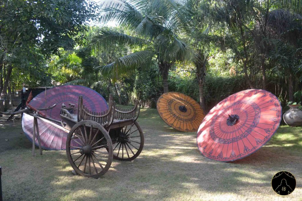 Parasol Artisan Bagan Myanmar Birmanie