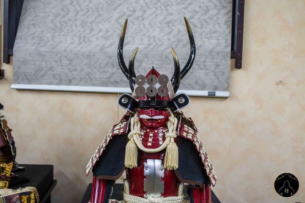 samurai-bottle-helmet-couvre-bouteille-saitama-craft-makers-artisanat-japon-tokyo-1