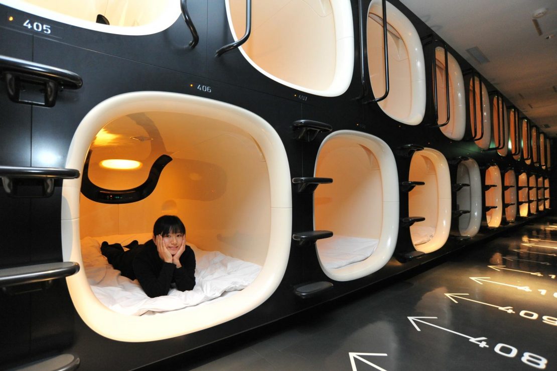 Du Lịch Nhật - Page 6 Capsule-Hotel-Tokyo-Japon-1110x739