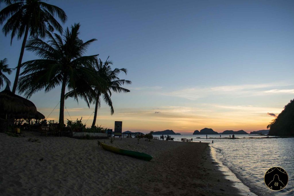 El Nido Palawan Philippines - Coucher du soleil Las Cabanas plage beach
