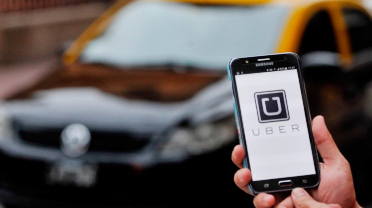 Applications mobile voyage asie uber taxi