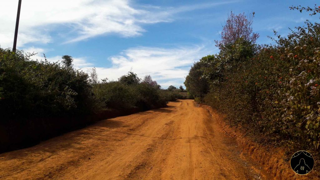 Pindaya Birmanie Route Moto