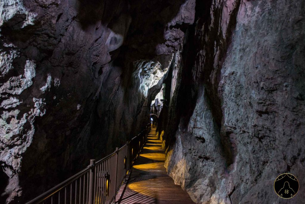 Iwate Japon - Ryusendo Cave 03