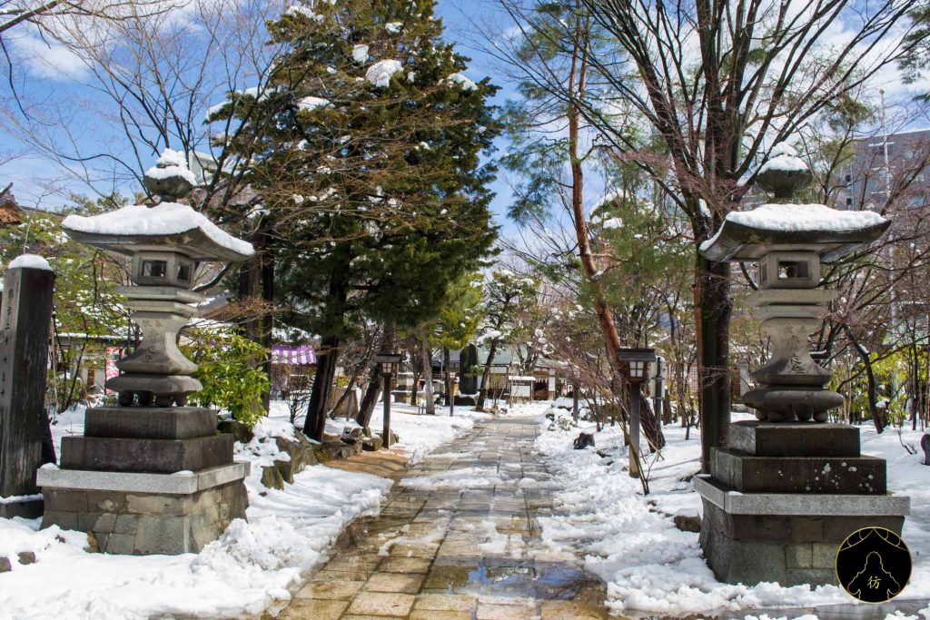 Matsumoto Japon - Le sanctuaire Yohashira 01