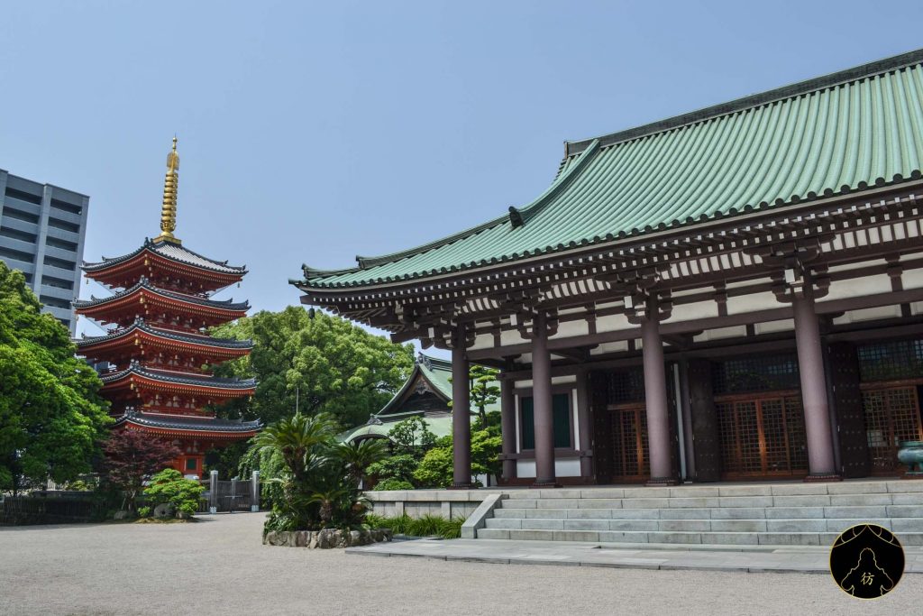 Fukuoka Japon - Le Temple Tochoji 01