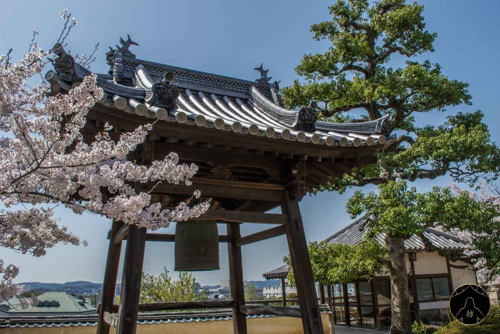 Kurashiki Japon - Le temple Kanryuji et le parc Tsurugatayama 02