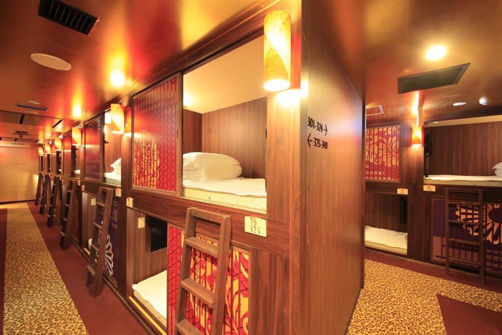 Kyoto Capsule Hotel – Centurion Cabin and Spa Kyoto