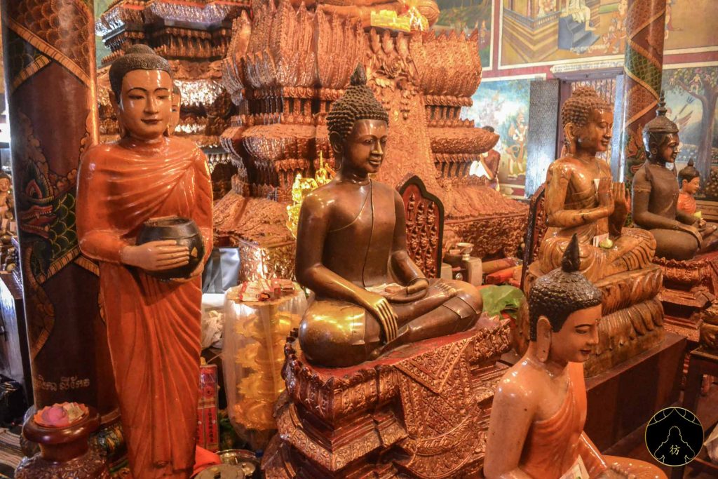 Phnom Penh Cambodge - Le temple Wat Phnom 04