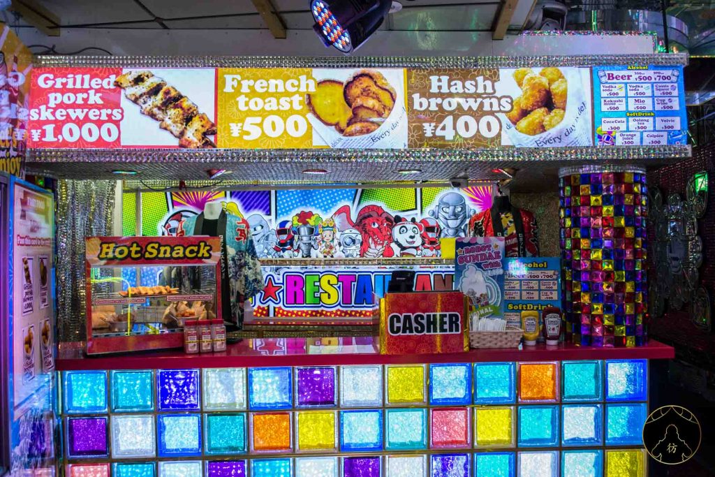 Robot Restaurant Tokyo Japon 04