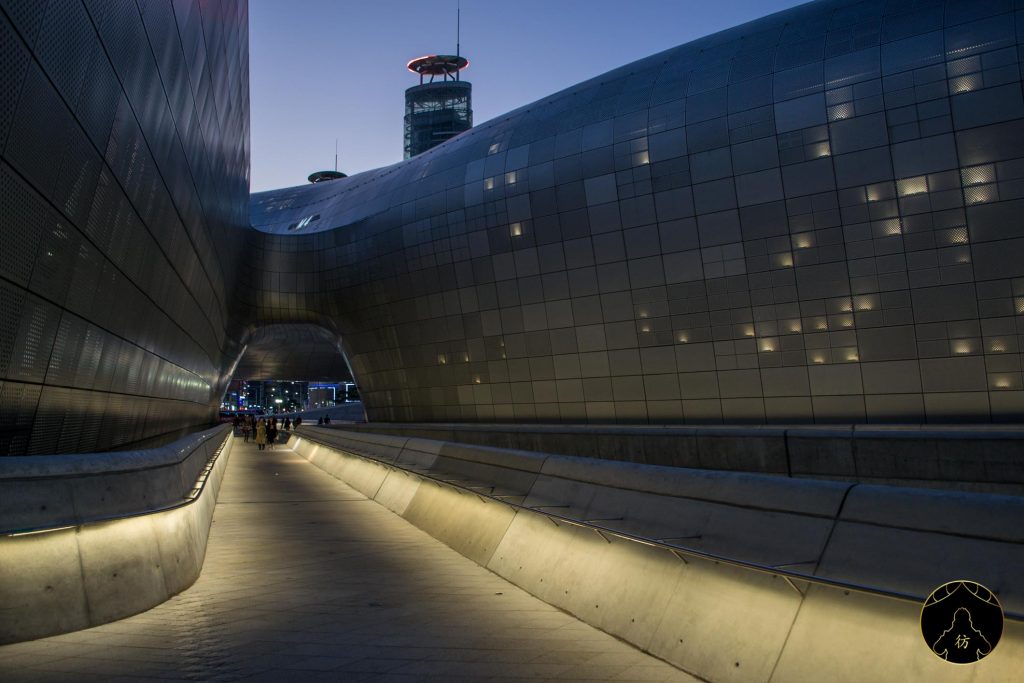 8. Visiter Seoul - Le centre DDP (Dongdaemun Design Plaza) 06