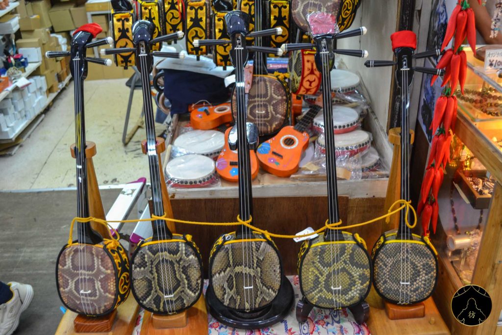 Naha Japon (Okinawa) - La rue commerçante Kokusai Dori 04