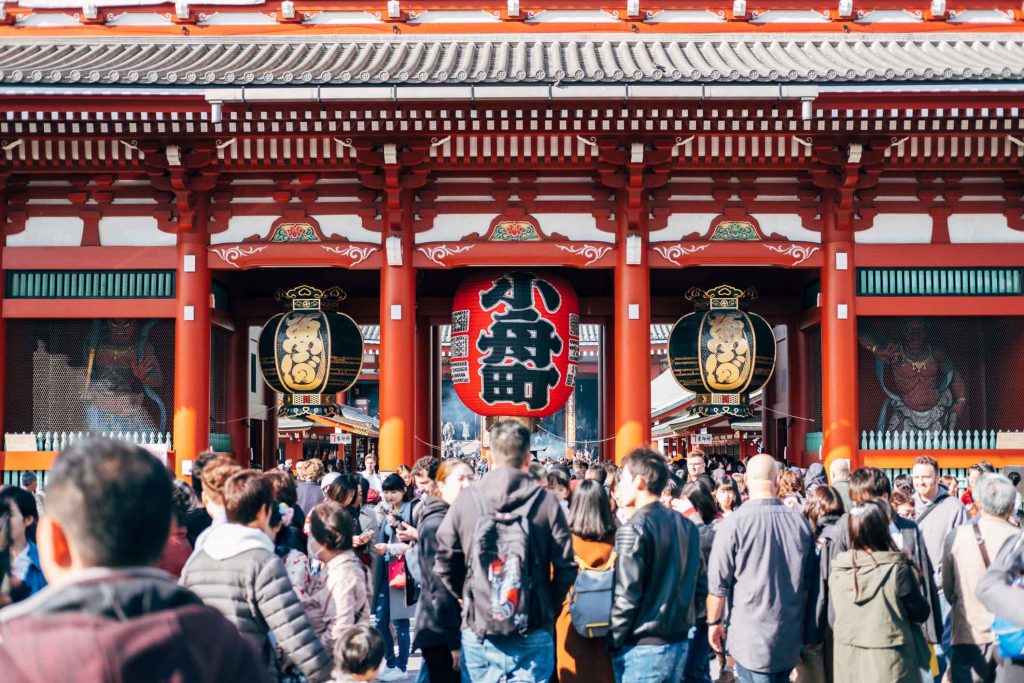 Summer in Japan Pros #3 - Less Tourists Sensoji Temple Asakusa