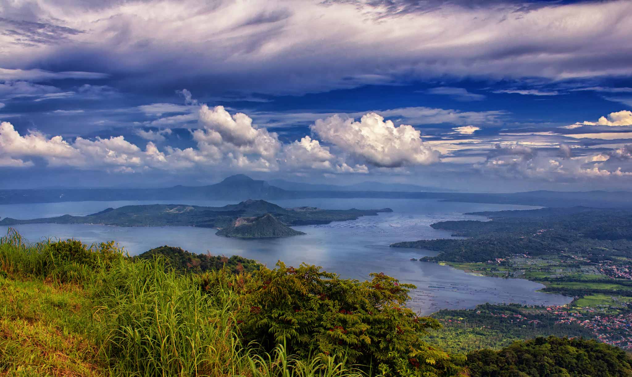 Tagaytay Philippines #1 - Taal Lake and Volcano