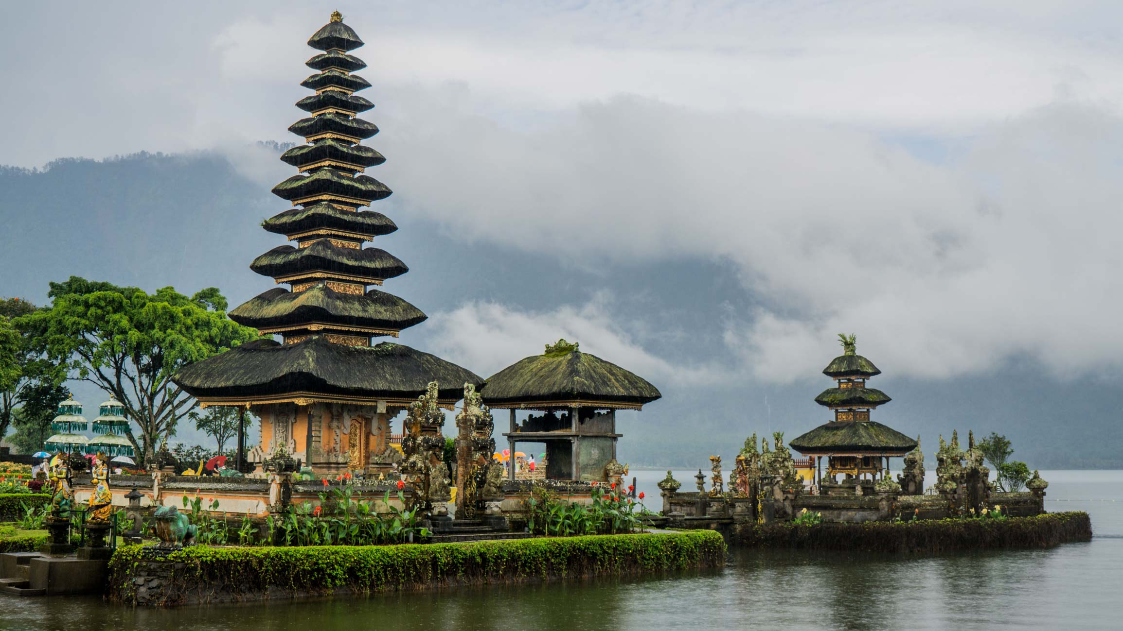 Temple ULUN DANU BERATAN Bali