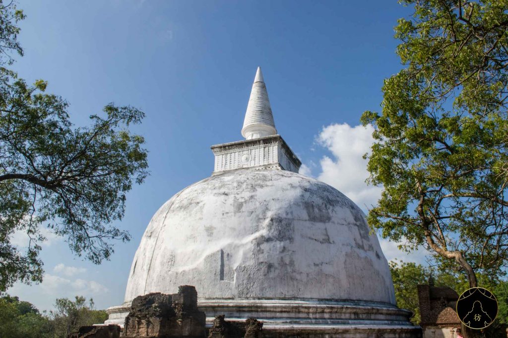 Polonnaruwa Sri Lanka - The Lankatilaka Viharaya Temple