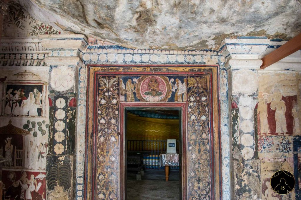 Tangalle Sri Lanka - Mulkirigala Rajamaha Viharaya 4
