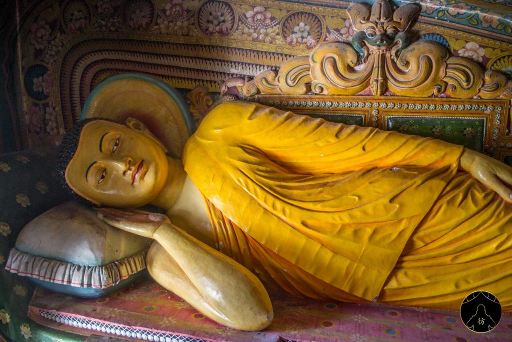 Tangalle Sri Lanka - Mulkirigala Rajamaha Viharaya 4