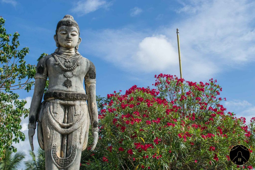 Tangalle Sri Lanka - Thissamaharama Stupa 4
