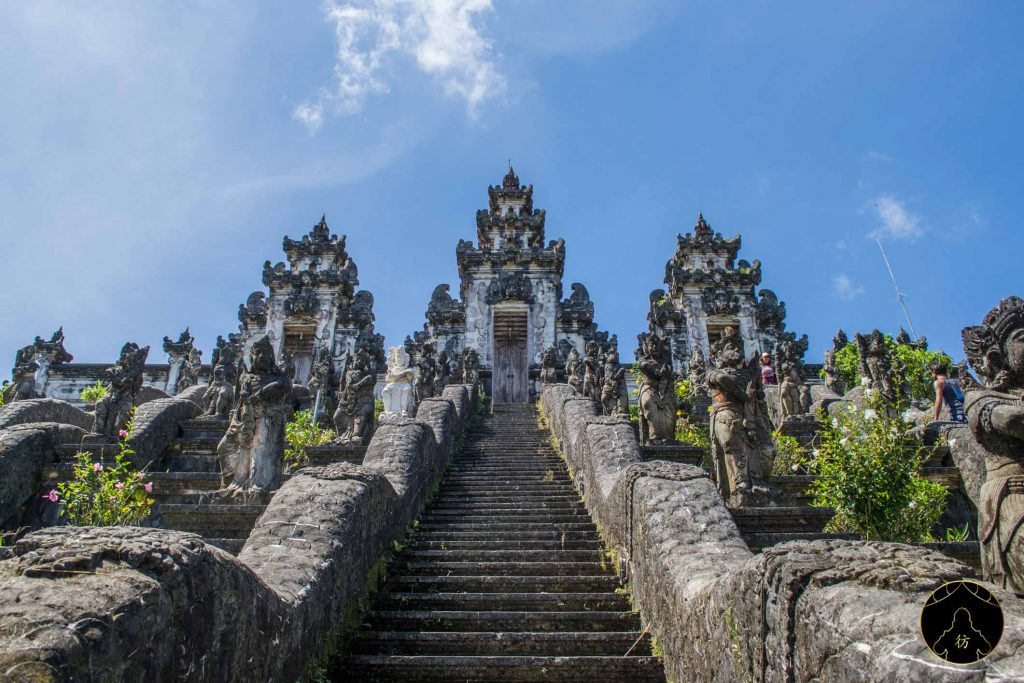 Sur la route d'Amed Bali - Le temple Pura Penataran Agung Lempuyang 2
