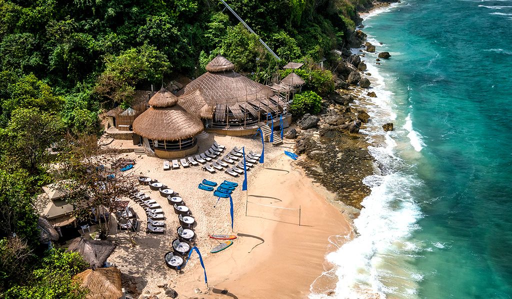 Karma Beach Uluwatu 1