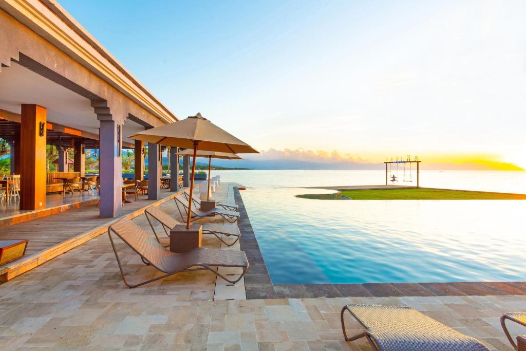 Lovina Beach Club & Resort 1