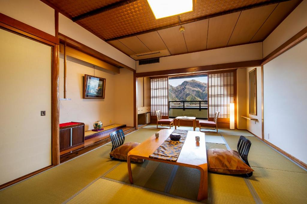 Kawaguchiya Kinosaki Riverside Hotel