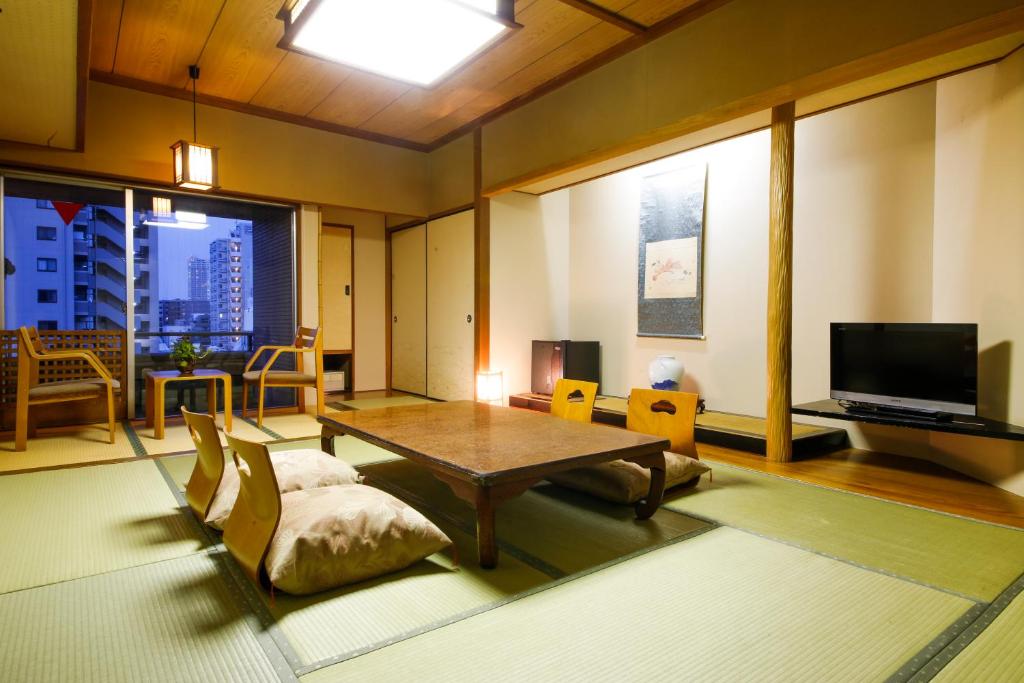 Osaka Ryokan Kuramoto 1