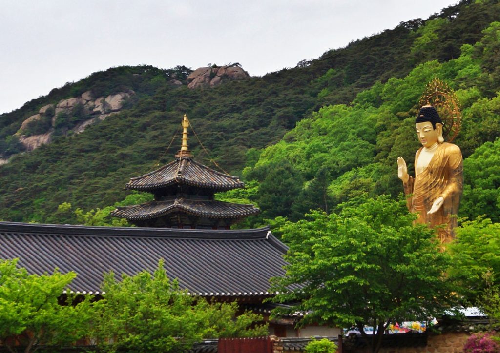 Parc National De Songnisan Temple Beopjusa